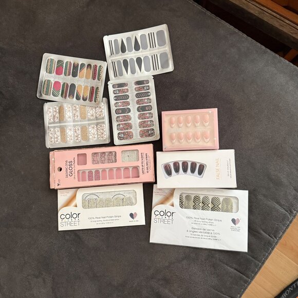 Bundle of Assorted Nail Polish Strips & Press-On Nails - Picture 1 of 4